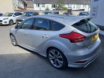 Used Ford Focus 2017 for sale - 79105094: Photo