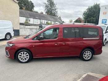 Used Ford Grand Tourneo Connect 2023 for sale - 79805857: Photo