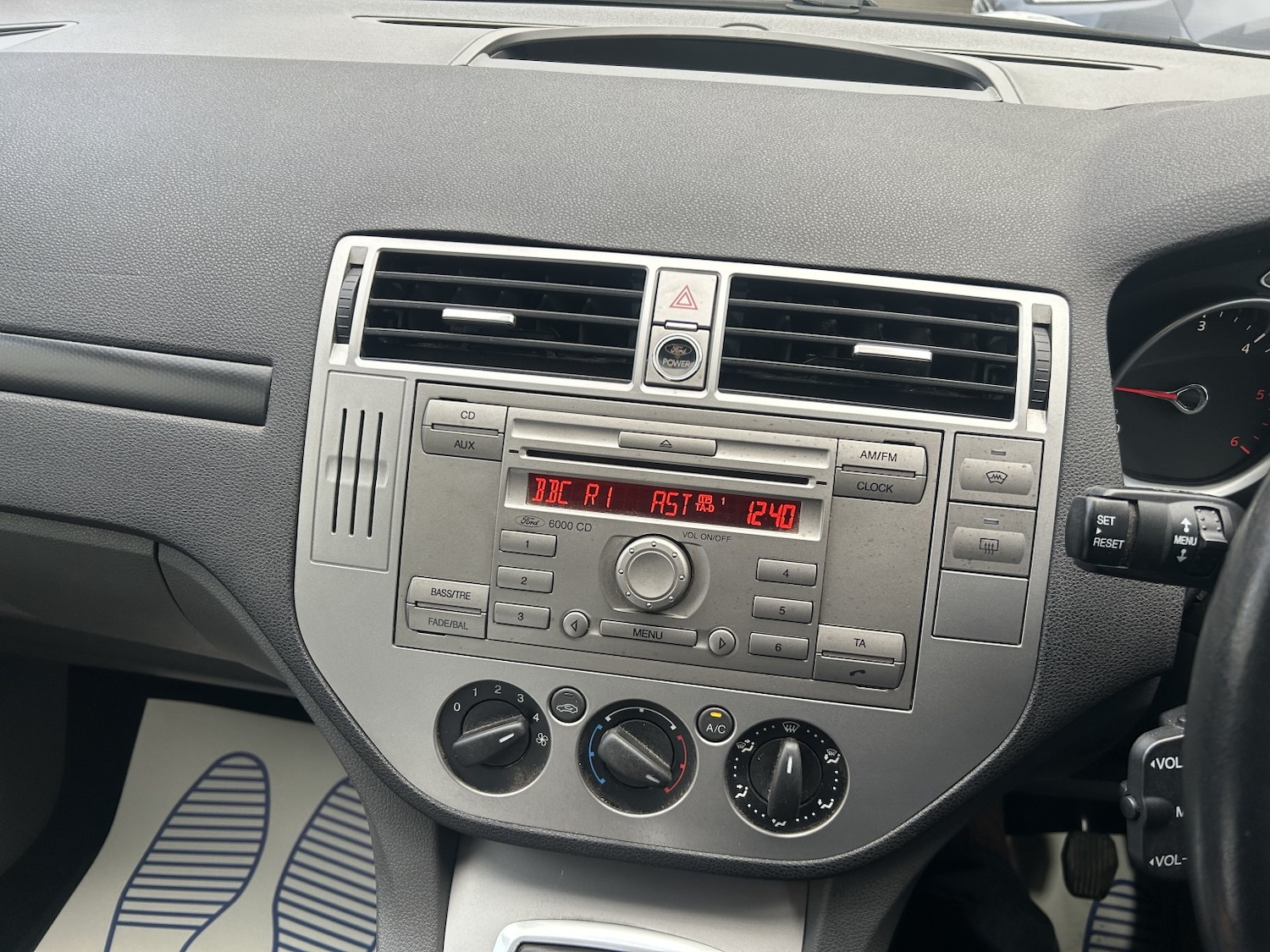 Used Ford Kuga 2010 for sale - 76791538: Photo 18