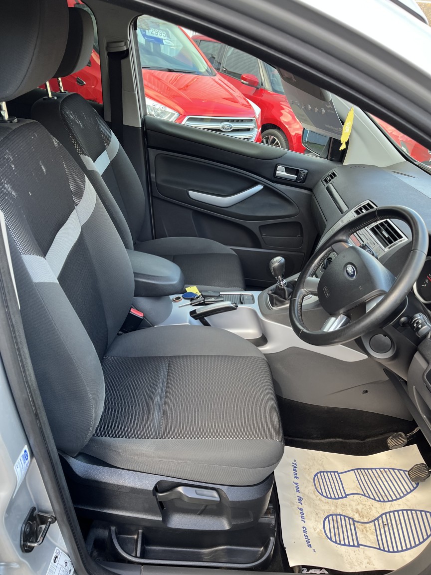 Used Ford Kuga 2010 for sale - 76791538: Photo 23