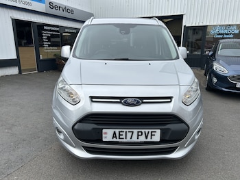 Used Ford Grand Tourneo Connect 2017 for sale - 78956823: Photo