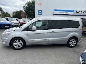 Used Ford Grand Tourneo Connect 2017 for sale - 78956823: Photo