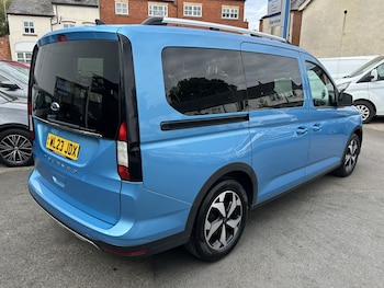 Used Ford Grand Tourneo Connect 2023 for sale - 79551983: Photo
