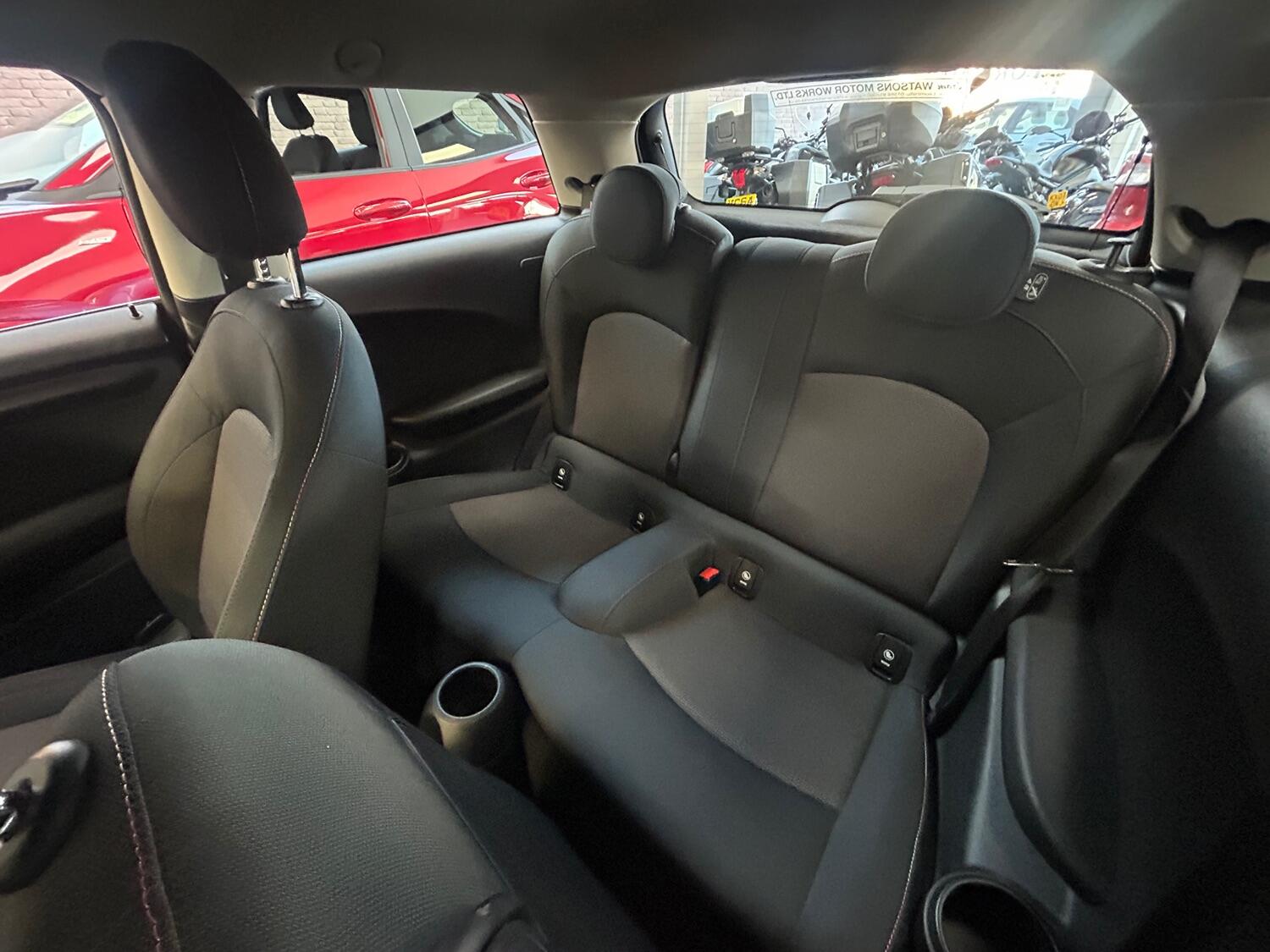 Used MINI Hatch 2017 for sale - 76076044: Photo 12