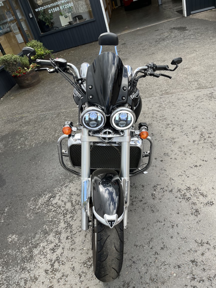 Used Triumph ROCKET 2009 for sale - 78852581: Photo 2
