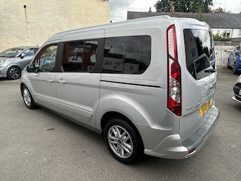 Used Ford Grand Tourneo Connect 2020 for sale - 78956822: Photo