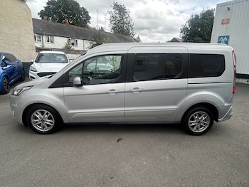 Used Ford Grand Tourneo Connect 2020 for sale - 78956822: Photo