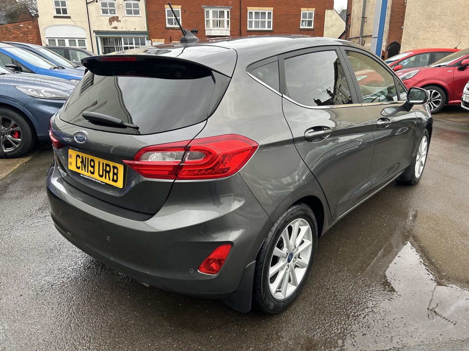 Used Ford Fiesta 2019 for sale - 77350132: Photo 2