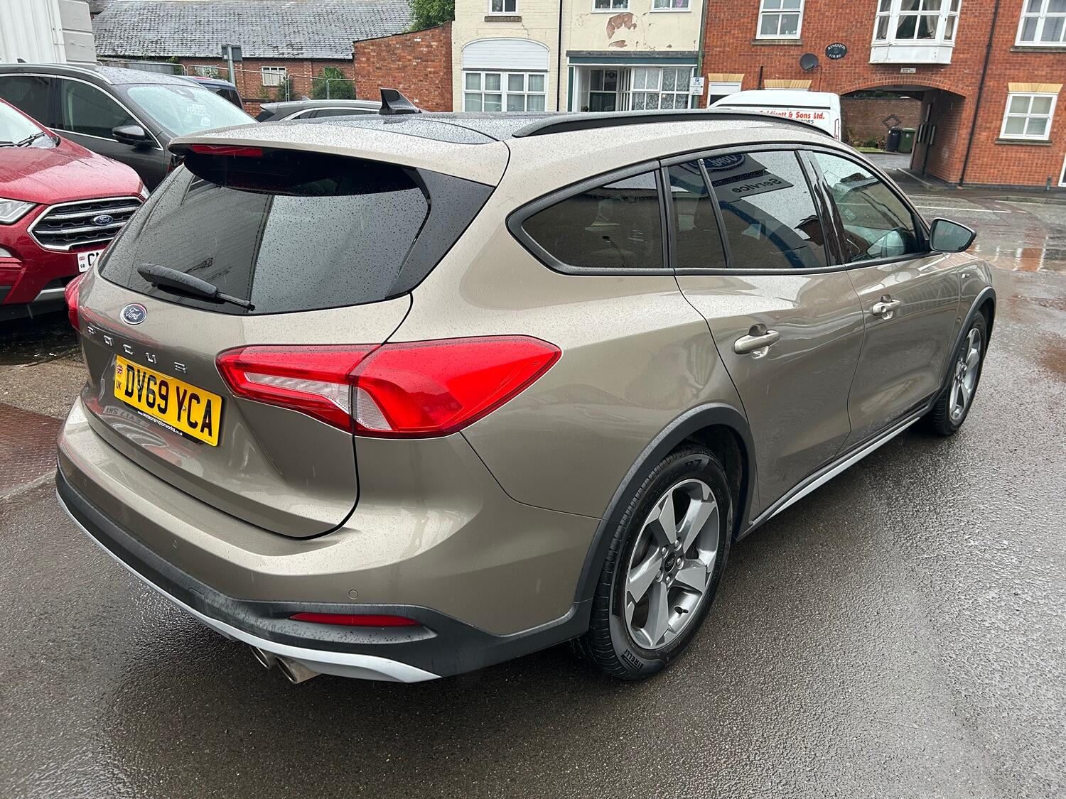 Used Ford Focus 2019 for sale - 76793886: Photo 2