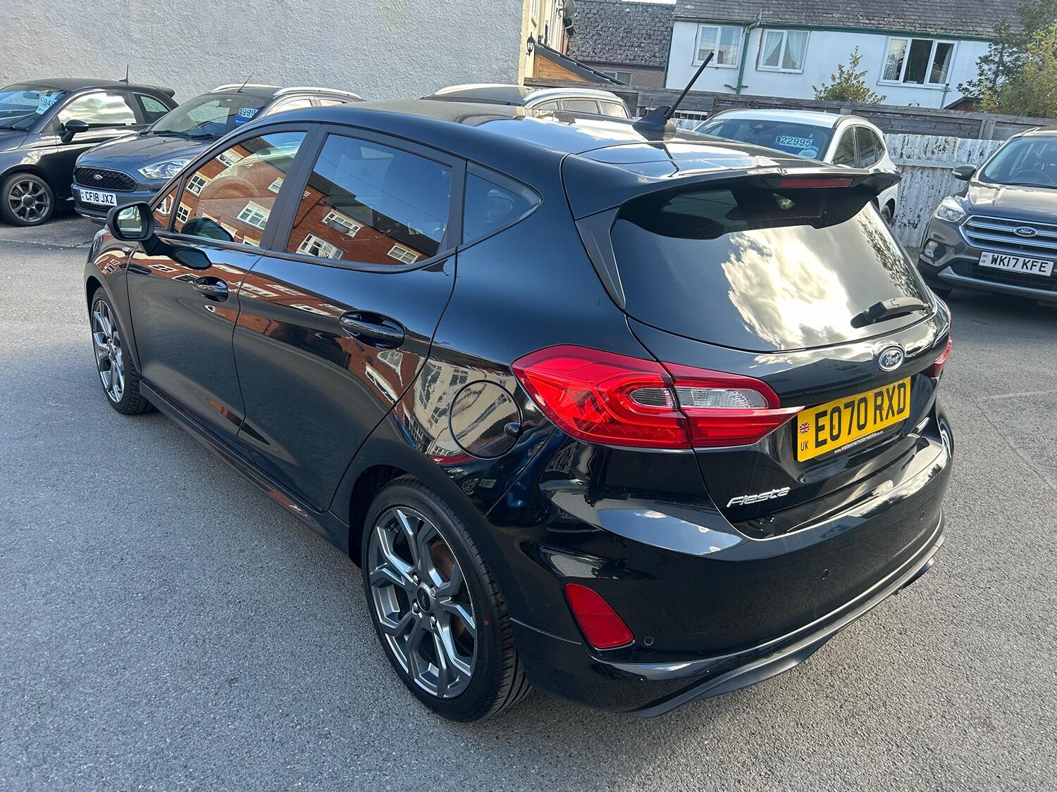 Used Ford Fiesta 2020 for sale - 76070355: Photo 2