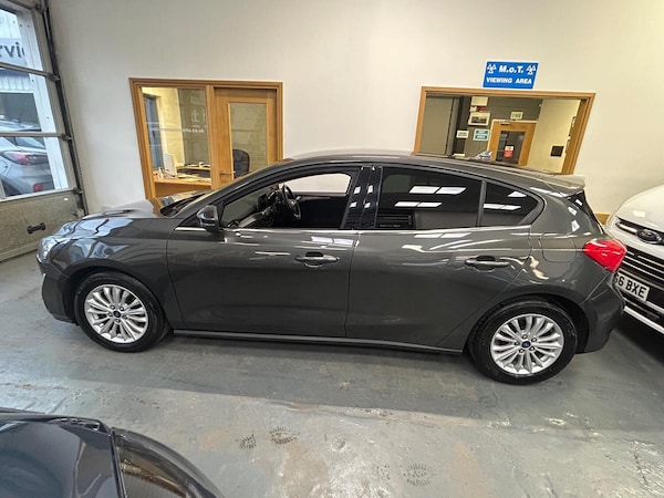 Used Ford Focus 2021 for sale - 73749645: Photo 4