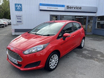2013 - 1.25 Style, 5 door, lovely condition with only 40095 miles!!! service histo