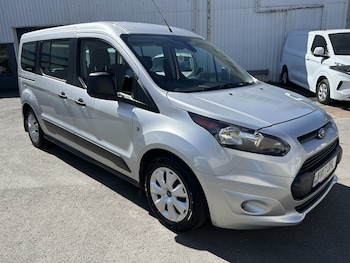 Used Ford Grand Tourneo Connect 2017 for sale - 78427474: Photo