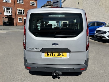 Used Ford Grand Tourneo Connect 2017 for sale - 78427474: Photo