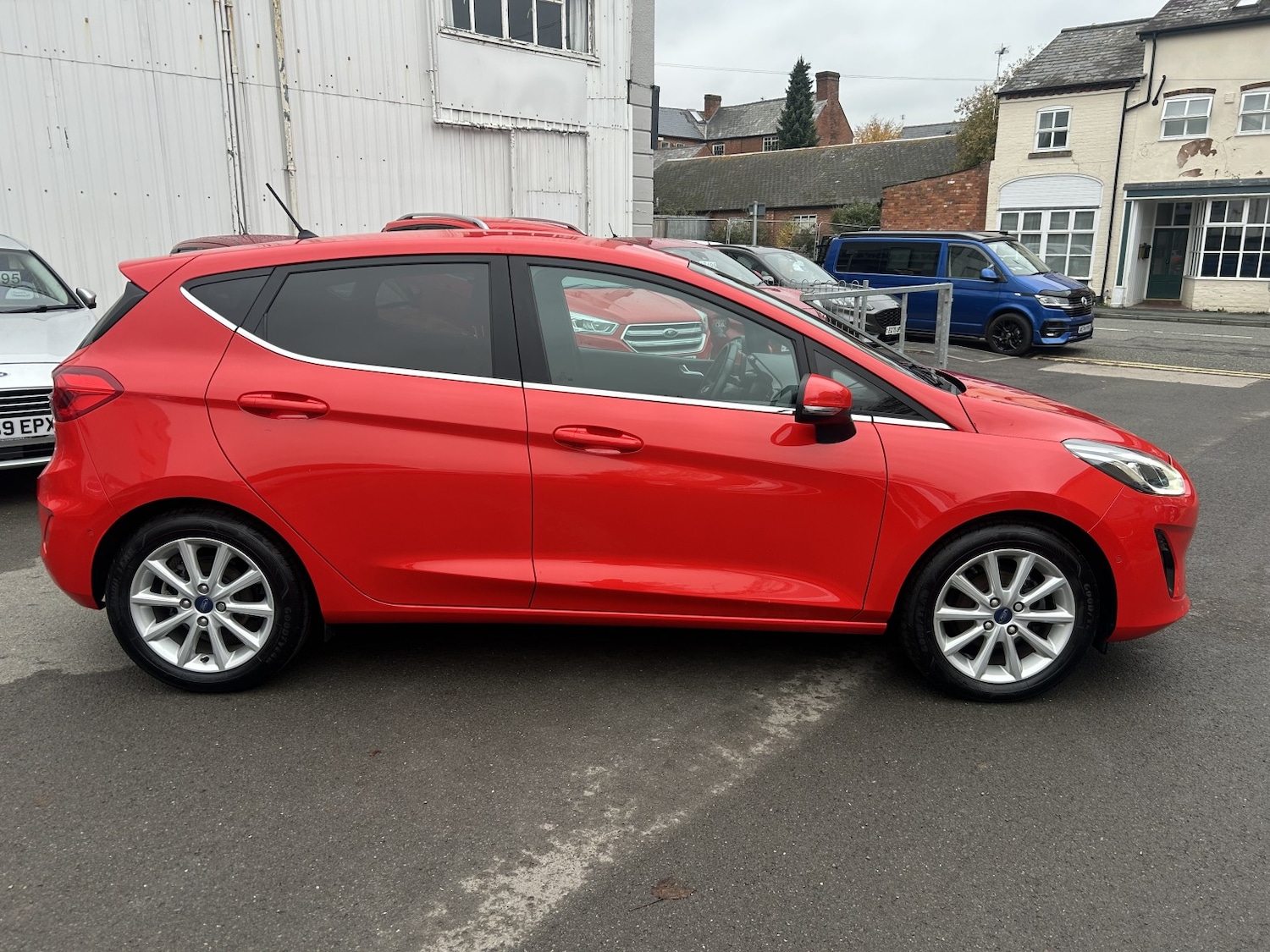 Used Ford Fiesta 2018 for sale - 77089808: Photo 3