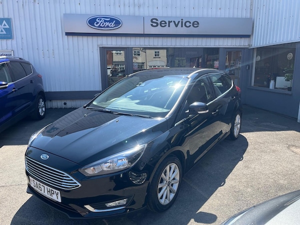 Used Ford Focus 2017 for sale - 74640053: Photo 1