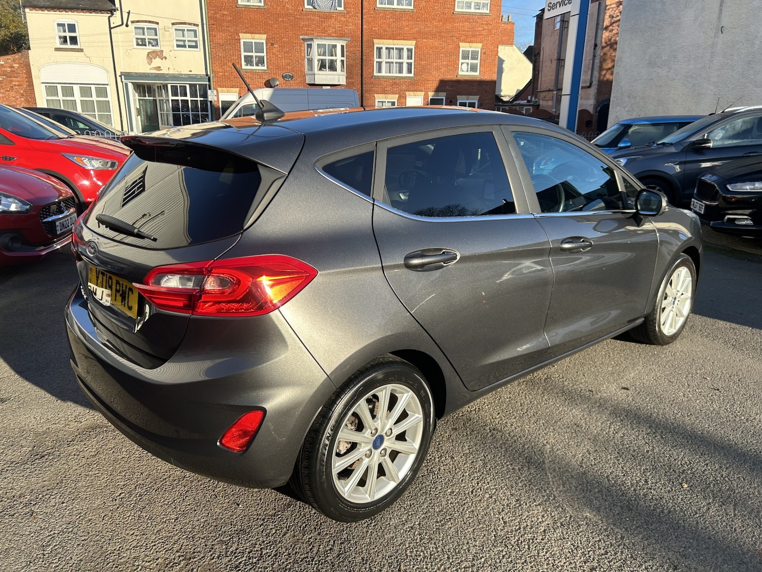 Used Ford Fiesta 2019 for sale - 76618688: Photo 2