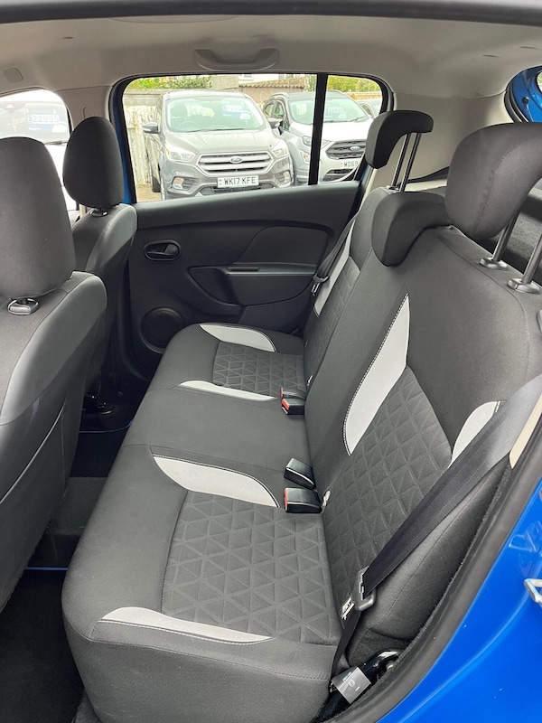 Used Dacia Sandero Stepway 2015 for sale - 76268541: Photo 11