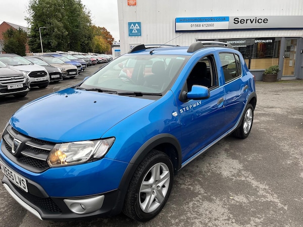 Used Dacia Sandero Stepway 2015 for sale - 76268541: Photo 1