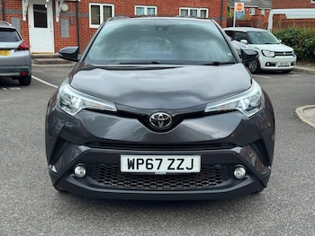 Used Toyota C-HR 2018 for sale - 79553864: Photo