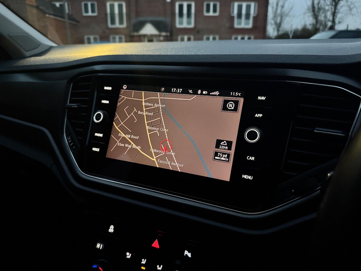 Used Volkswagen T-Roc for sale - 77559601: Photo 26