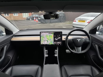 Used Tesla Model 3 2019 for sale - 77510788: Photo