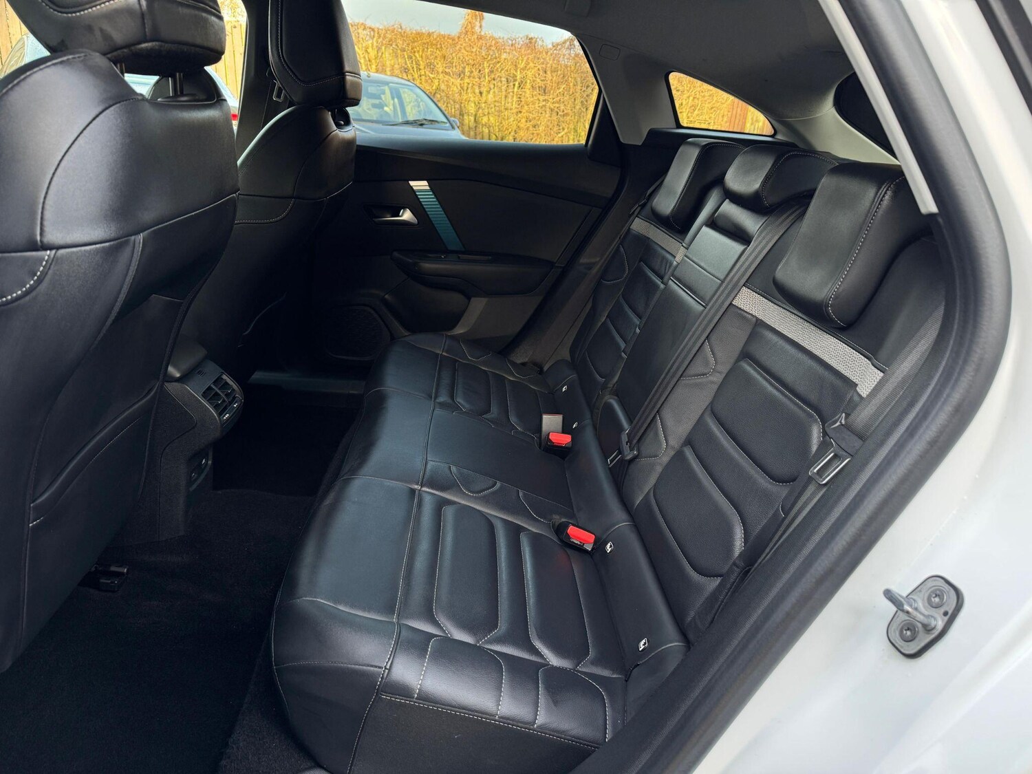 Used Citroen e-C4 for sale - 77510402: Photo 23