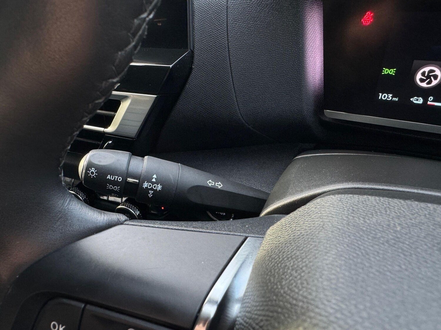 Used Citroen e-C4 for sale - 77510402: Photo 28