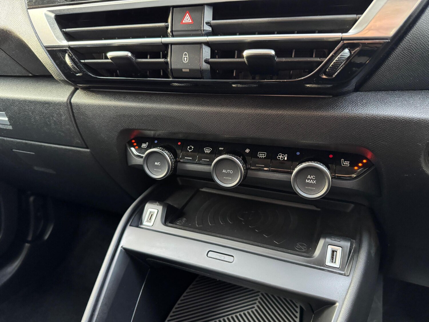 Used Citroen e-C4 for sale - 77510402: Photo 49