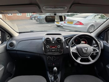 Used Dacia Sandero 2017 for sale - 79361547: Photo