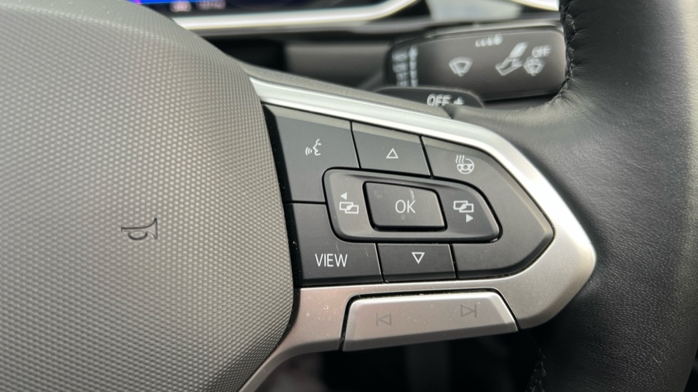 Used Volkswagen T-Roc 2024 for sale - 76872407: Photo 22