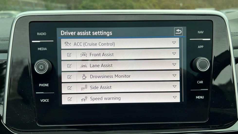 Used Volkswagen T-Roc 2024 for sale - 76872407: Photo 32