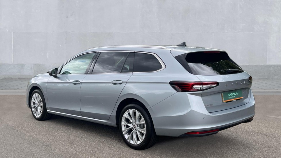 Used Skoda Superb 2024 for sale - 76868521: Photo 3