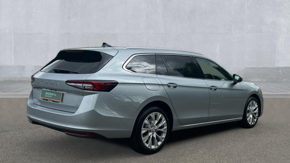 Used Skoda Superb 2024 for sale - 76868521: Photo 8