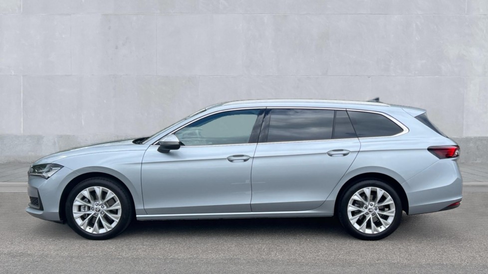 Used Skoda Superb 2024 for sale - 76868521: Photo 9