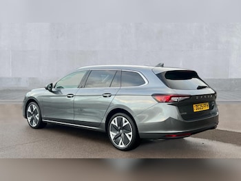 Used Skoda Superb 2025 for sale - 76623456: Photo