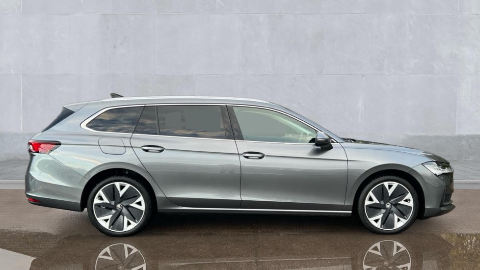 Used Skoda Superb 2025 for sale - 76623456: Photo 4