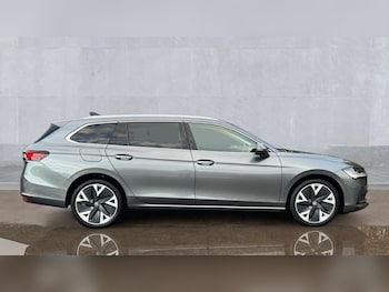 Used Skoda Superb 2025 for sale - 76623456: Photo