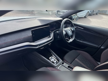 Used Skoda Octavia 2021 for sale - 76312479: Photo