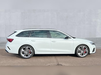 Used Skoda Octavia 2021 for sale - 76312479: Photo