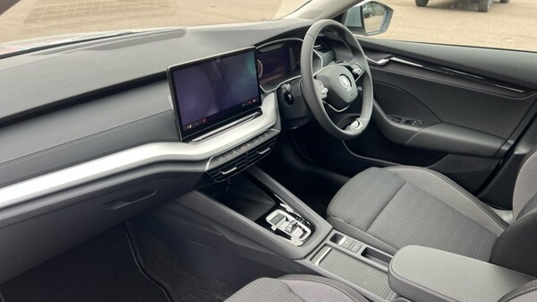 Used Skoda Octavia 2024 for sale - 75992740: Photo 2
