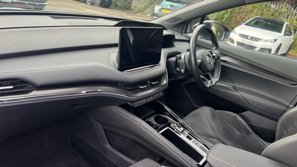 Used Skoda Enyaq 2022 for sale - 76668185: Photo 2