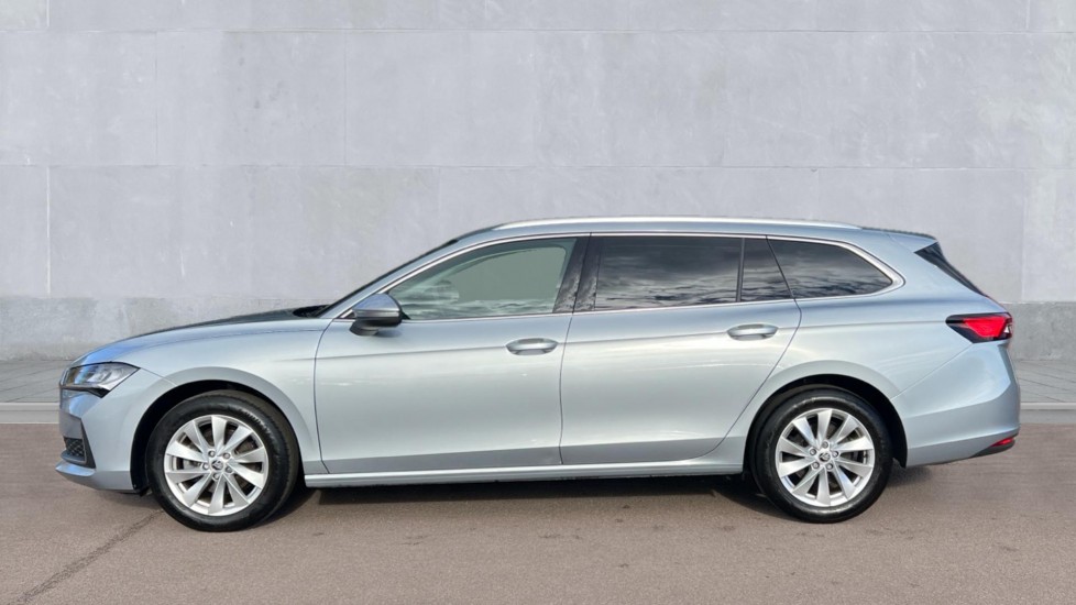 Used Skoda Superb 2024 for sale - 76873769: Photo 9