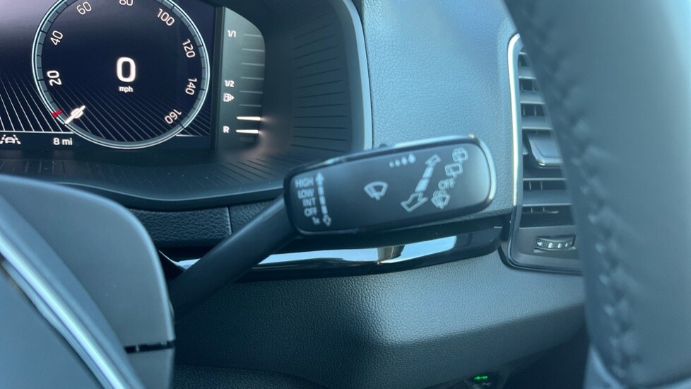 Used Skoda Karoq 2025 for sale - 76217288: Photo 34