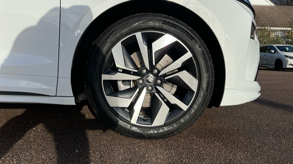 Used Skoda Enyaq 2025 for sale - 76760708: Photo 20