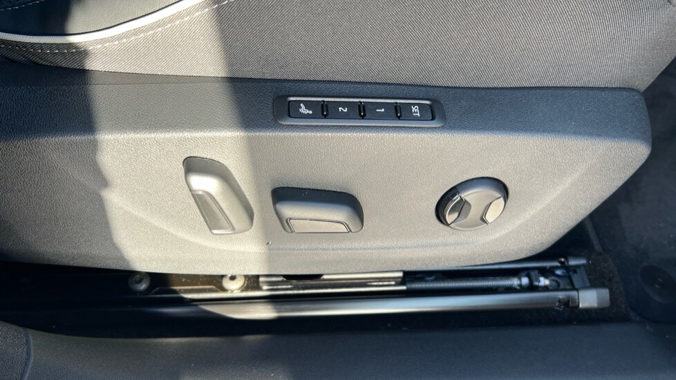 Used Skoda Enyaq 2025 for sale - 76760708: Photo 28