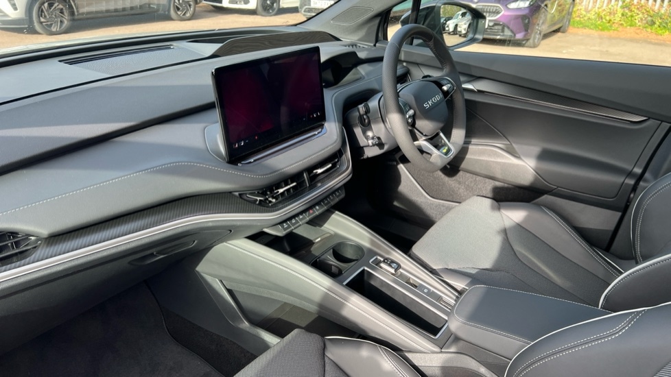 Used Skoda Enyaq 2025 for sale - 76874012: Photo 2