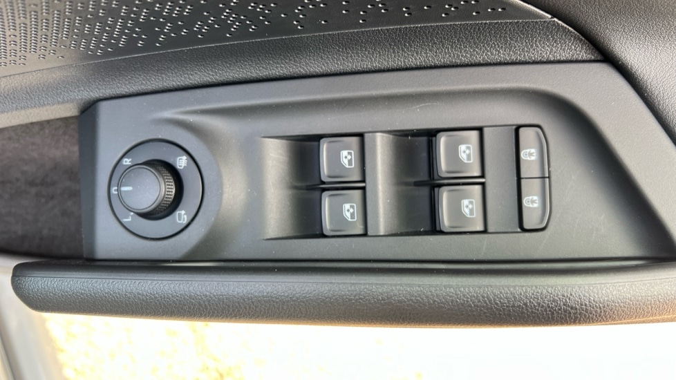 Used Skoda Enyaq 2025 for sale - 76874012: Photo 28