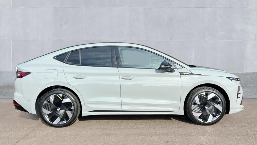 Used Skoda Enyaq 2025 for sale - 76874012: Photo 4