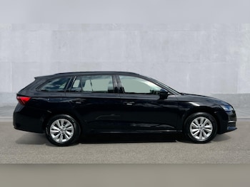 Used Skoda Octavia 2024 for sale - 75443000: Photo